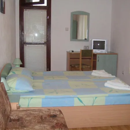 Petkovi Casa de hóspedes Primorsko